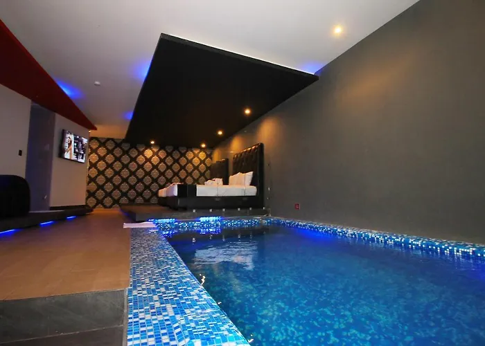 Intimisimo Constituyentes Hotel del amor *